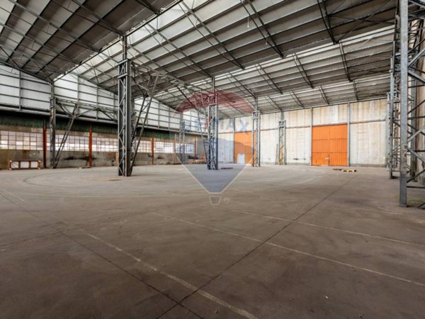 capannone in vendita a Fidenza