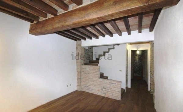 appartamento in vendita a Fidenza in zona Monfestone