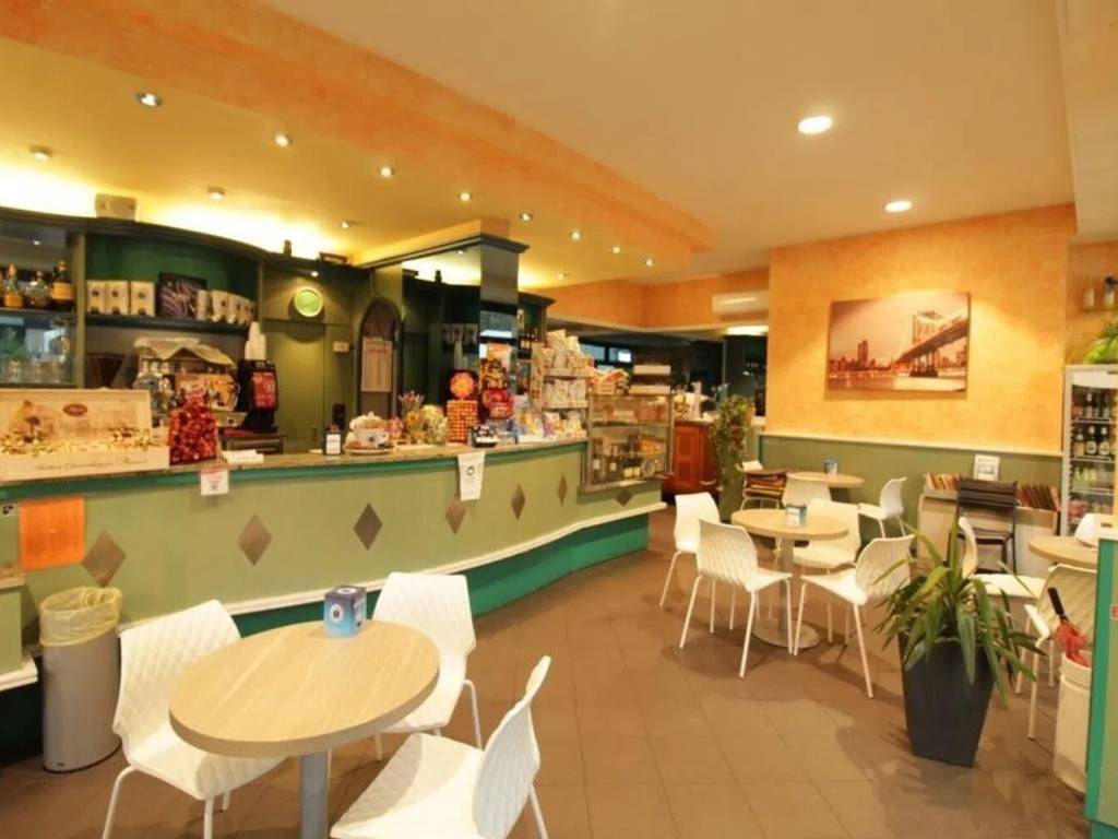 locale commerciale in vendita a Fidenza