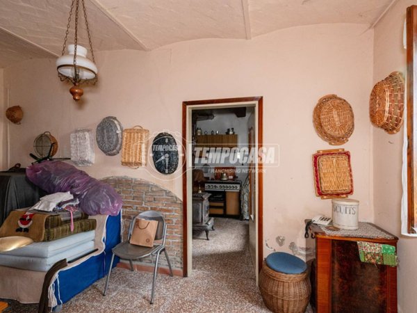 casa indipendente in vendita a Fidenza