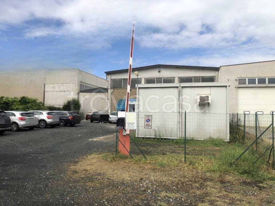 locale commerciale in vendita a Fidenza