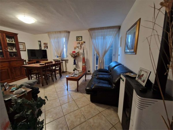 casa indipendente in vendita a Fidenza in zona Chiusa Viarola