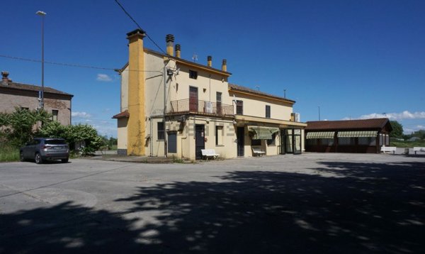 negozio in vendita a Fidenza