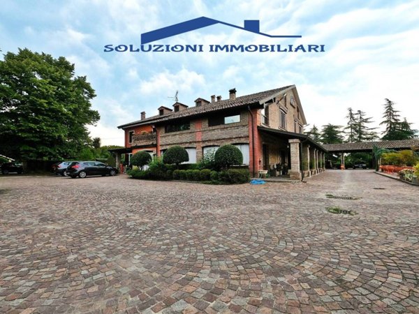 casa indipendente in vendita a Fidenza