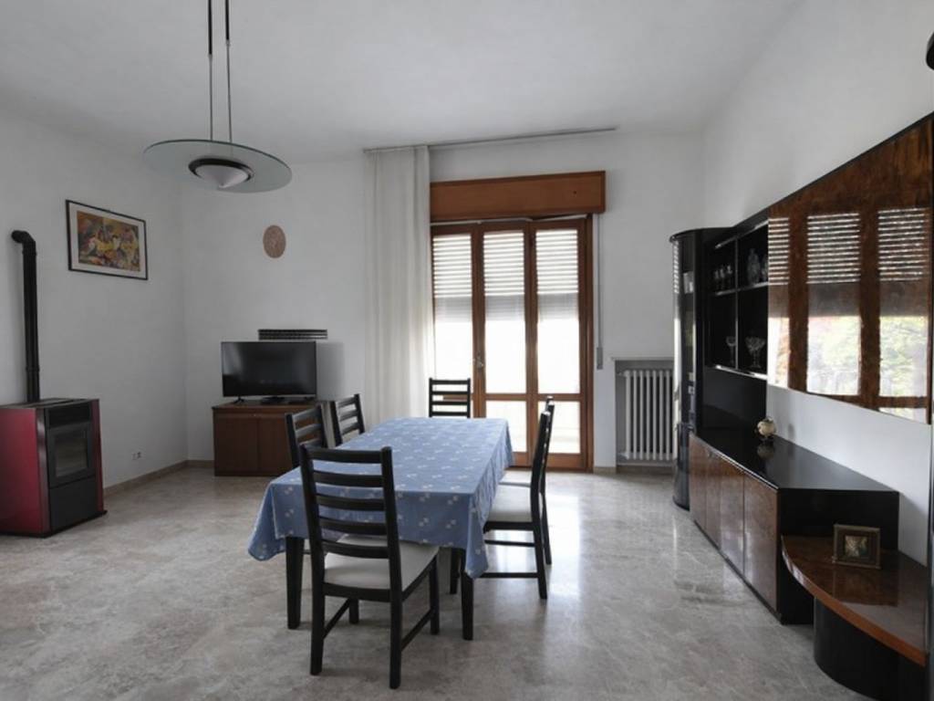 casa indipendente in vendita a Fidenza