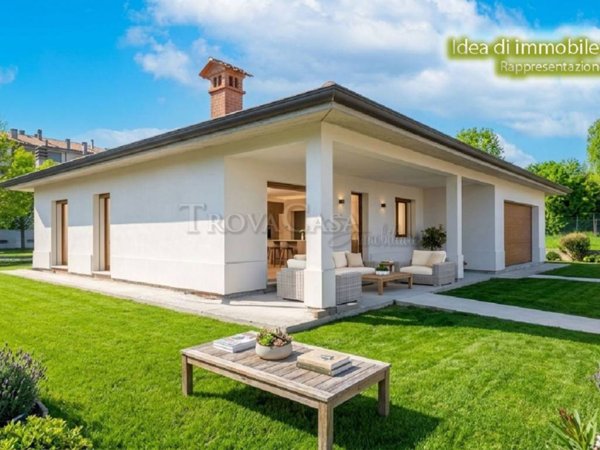 casa indipendente in vendita a Fidenza