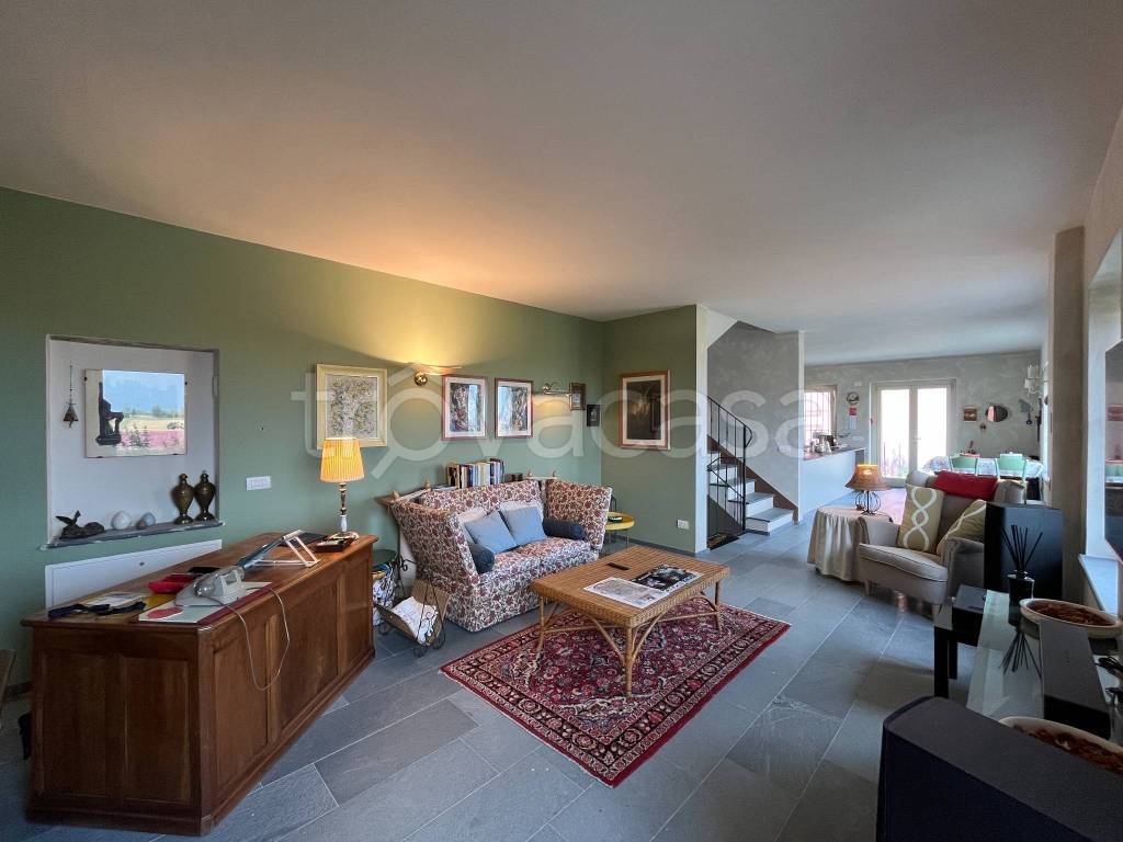 casa indipendente in vendita a Fidenza in zona Cogolonchio