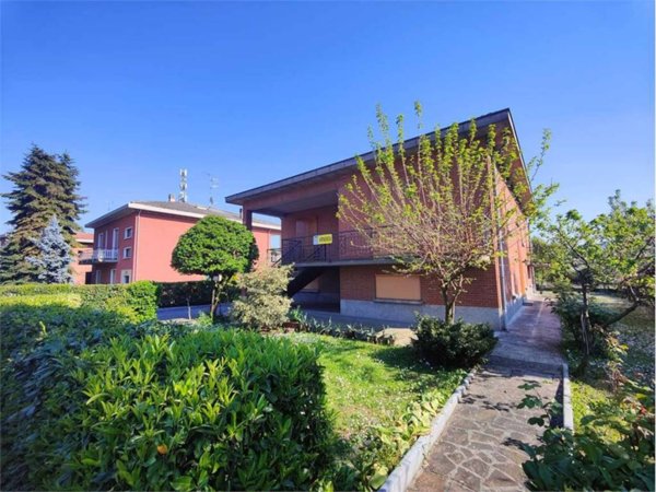 casa indipendente in vendita a Fidenza