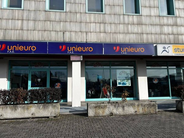 negozio in vendita a Fidenza