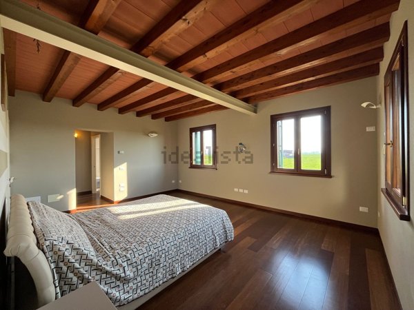 casa indipendente in vendita a Fidenza