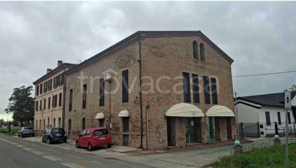 negozio in vendita a Fidenza in zona San Faustino