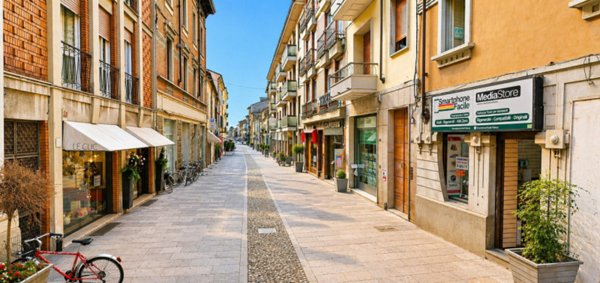 negozio in vendita a Fidenza in zona Monfestone