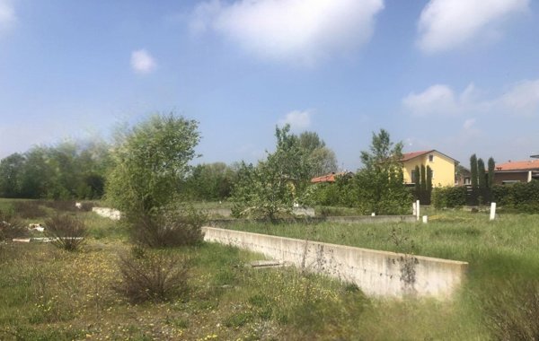 terreno edificabile in vendita a Fidenza in zona Fornio
