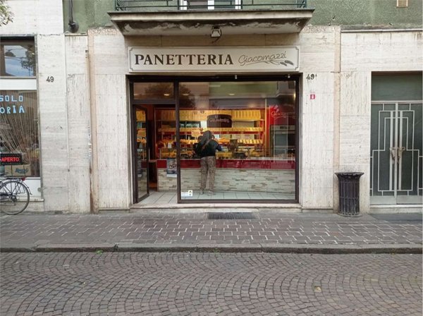 negozio in vendita a Fidenza