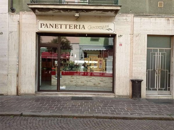 negozio in vendita a Fidenza