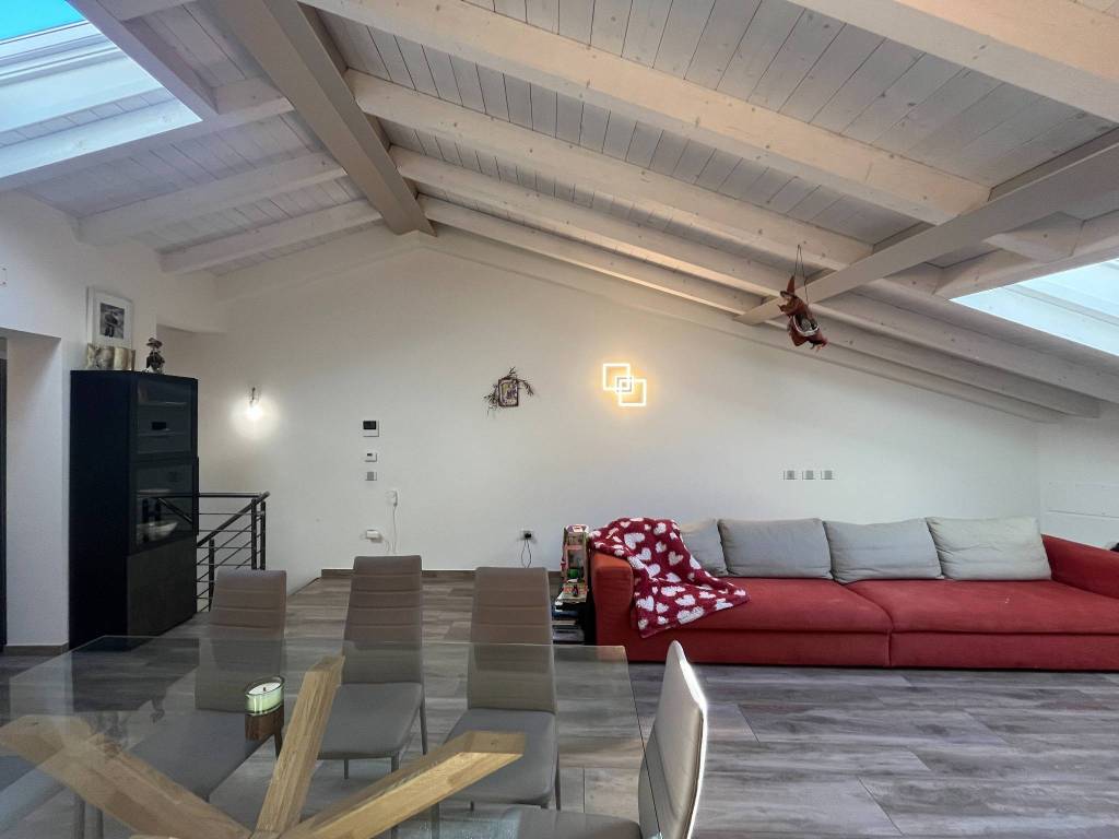 casa indipendente in vendita a Fidenza