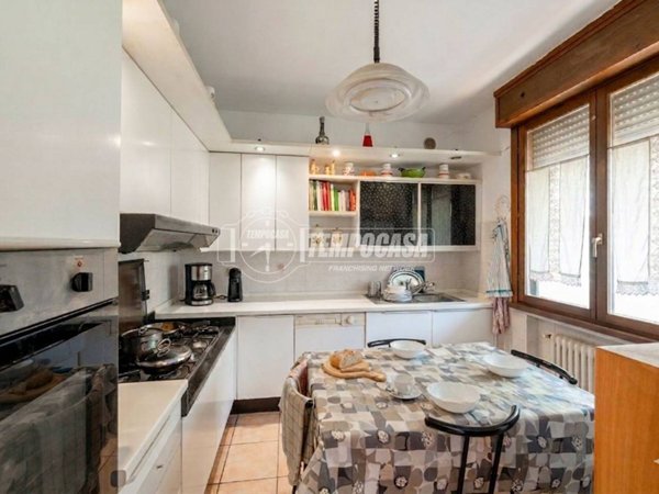 casa indipendente in vendita a Fidenza