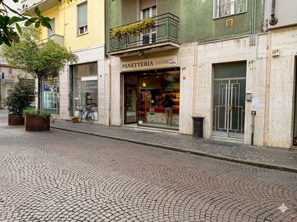 negozio in vendita a Fidenza
