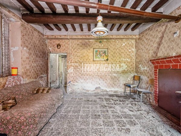 casa indipendente in vendita a Fidenza in zona Rimale