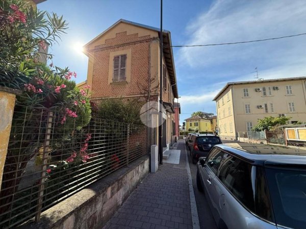 negozio in vendita a Fidenza