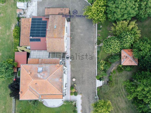casa indipendente in vendita a Fidenza in zona Fornio