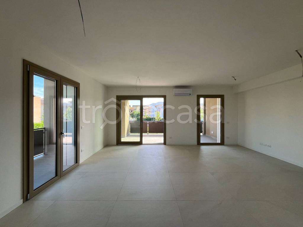 appartamento in vendita a Fidenza in zona Monfestone
