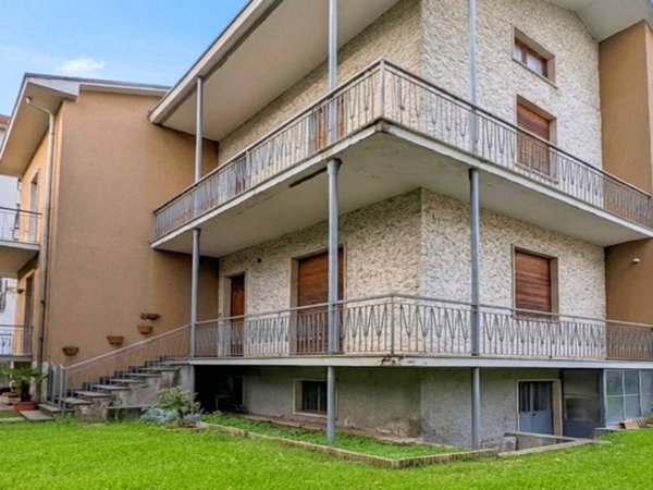casa indipendente in vendita a Fidenza in zona Monfestone