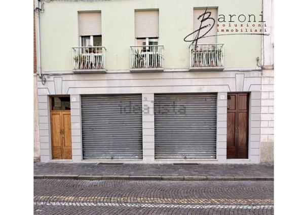 locale commerciale in vendita a Fidenza in zona Monfestone