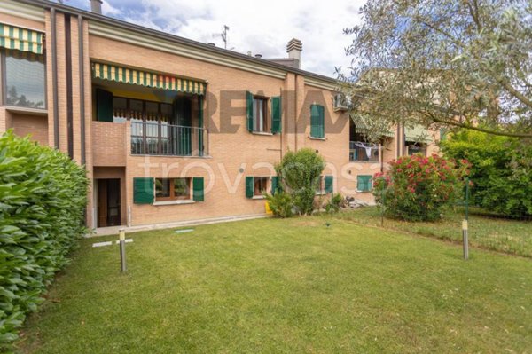 casa indipendente in vendita a Fidenza