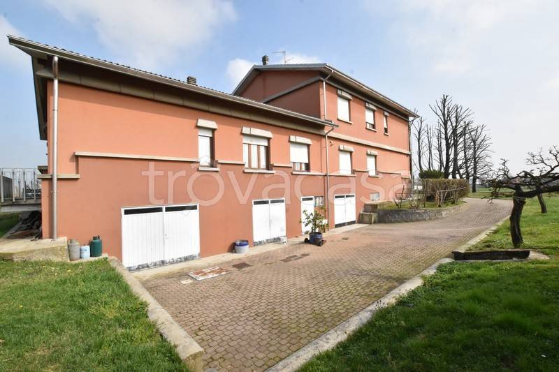 casa indipendente in vendita a Fidenza in zona Fornio