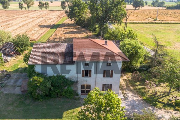 casa indipendente in vendita a Fidenza in zona Castione Marchesi