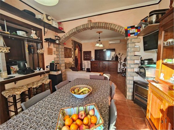 appartamento in vendita a Fidenza in zona Monfestone