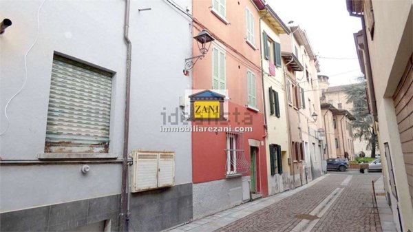appartamento in vendita a Fidenza in zona Monfestone