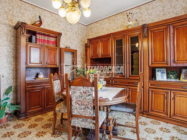 casa indipendente in vendita a Fidenza in zona Cogolonchio