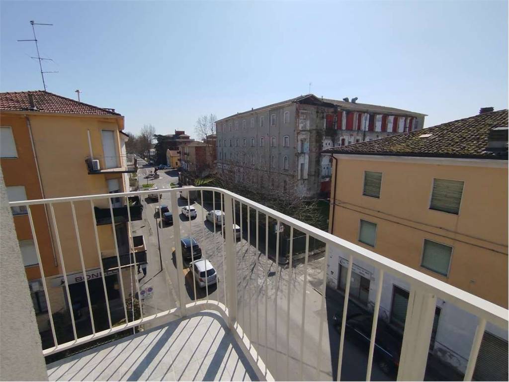 appartamento in vendita a Fidenza in zona Monfestone