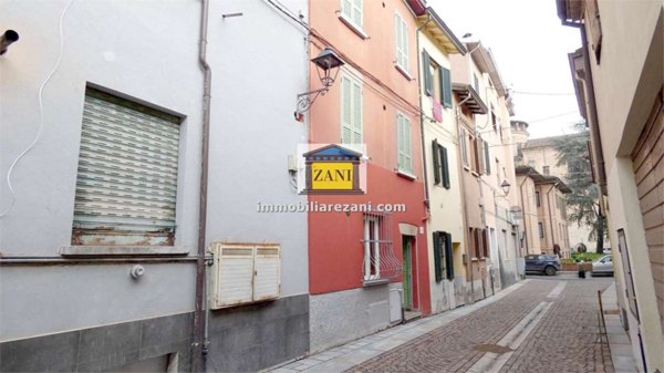 appartamento in vendita a Fidenza in zona Monfestone