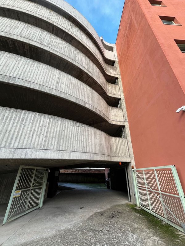 box auto in vendita a Fidenza in zona Monfestone