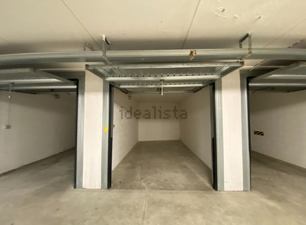 box auto in vendita a Fidenza in zona Monfestone