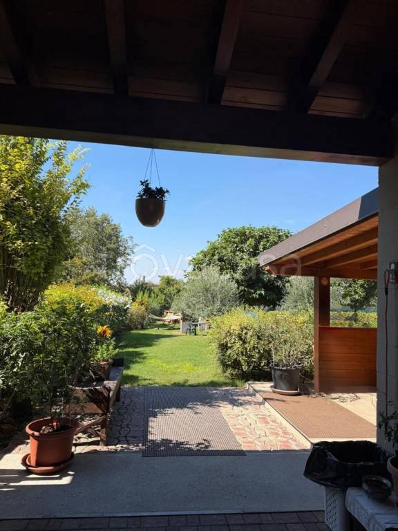 casa indipendente in vendita a Fidenza