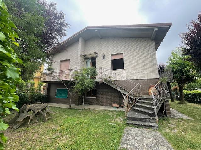 casa indipendente in vendita a Fidenza in zona Santa Margherita