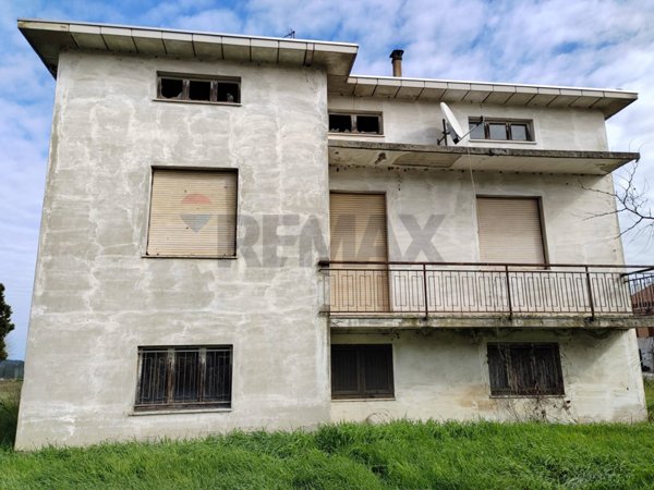 casa indipendente in vendita a Fidenza in zona Santa Margherita