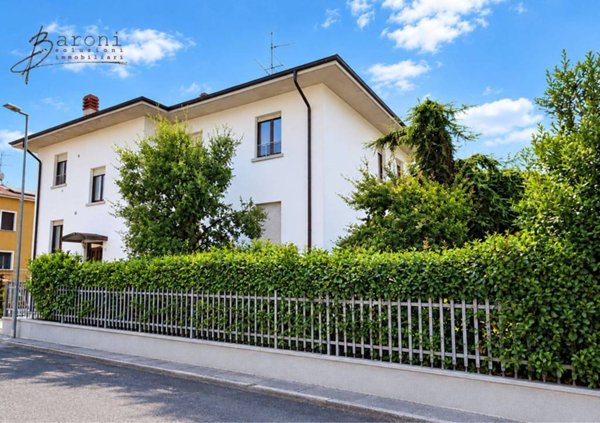 casa indipendente in vendita a Fidenza in zona Monfestone