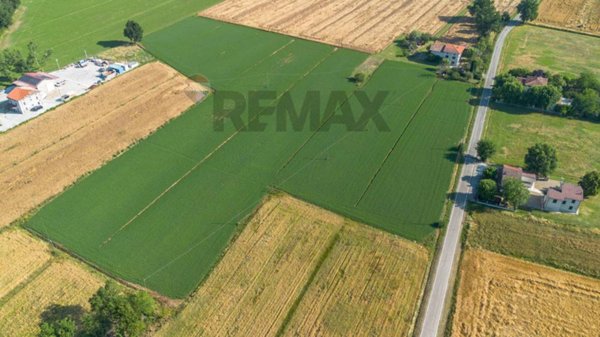 terreno agricolo in vendita a Fidenza in zona Castione Marchesi