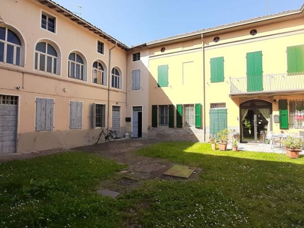 casa indipendente in vendita a Fontanellato