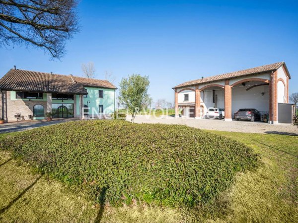 casa indipendente in vendita a Fontanellato