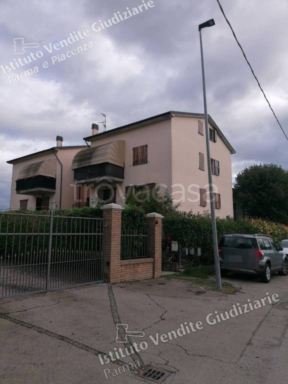 appartamento in vendita a Fontanellato in zona Casalbarbato