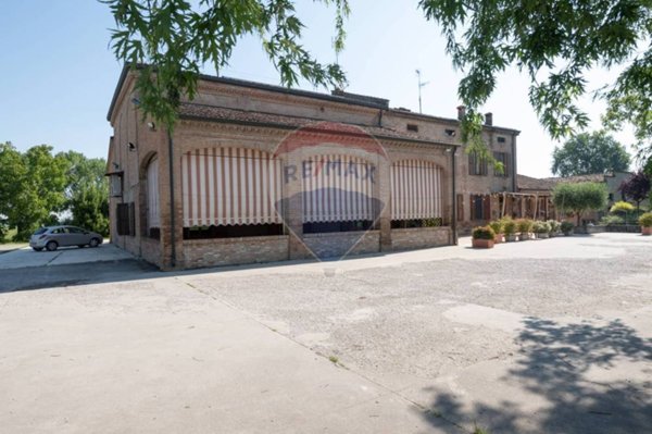 casale in vendita a Fontanellato in zona Cannetolo