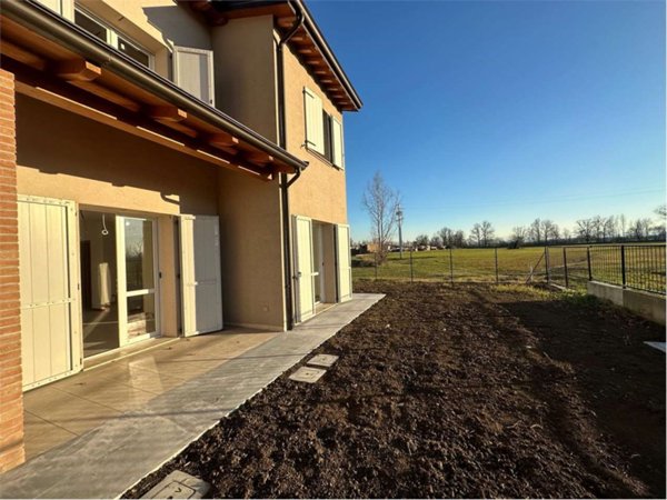 casa indipendente in vendita a Fontanellato in zona Paroletta