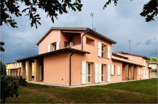casa indipendente in vendita a Fontanellato in zona Paroletta