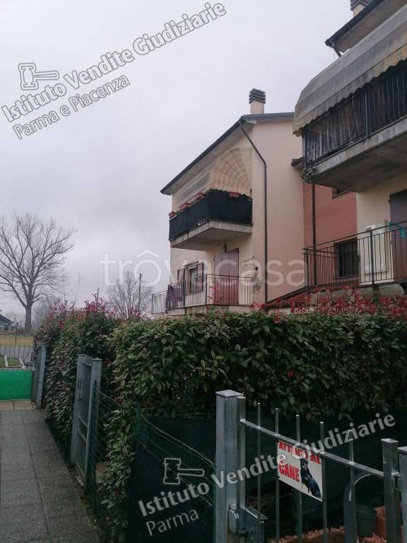 appartamento in vendita a Fontanellato in zona Casalbarbato